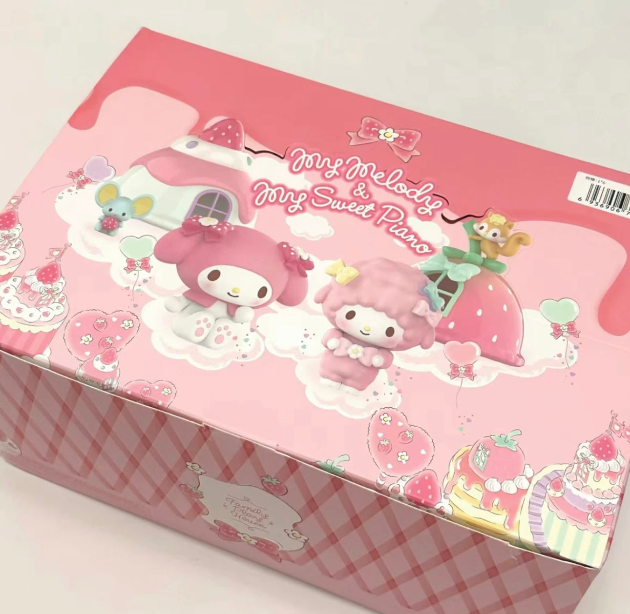 Sanrio X Miniso | My Melody & My Sweet Piano Sweets Home Figure - Doll House Mini House Collectable Toys