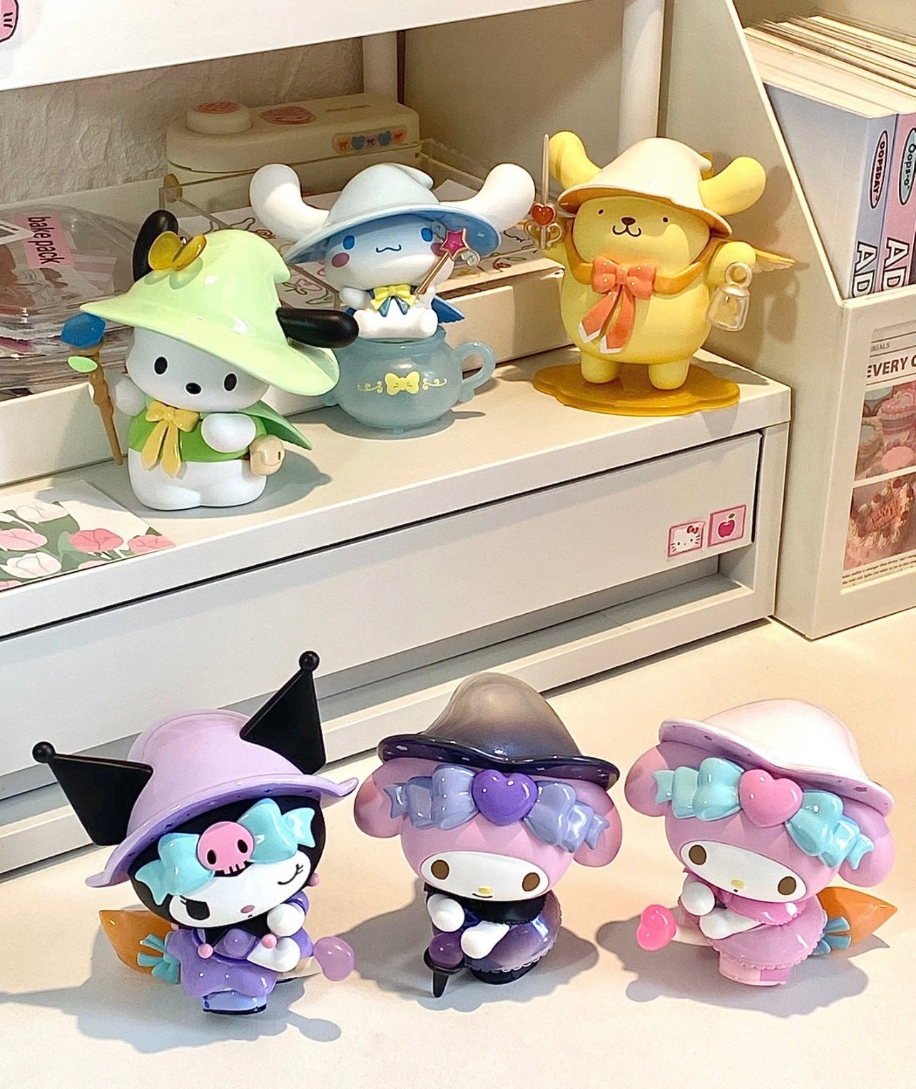 Sanrio X Miniso | Sanrio Magical Story Figure My Melody Kuromi Cinnamoroll Pompompurin Pochacco - Collectable Toys Mystery Blind Box